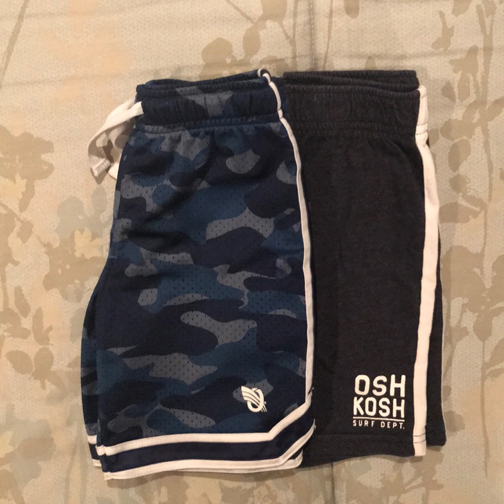 ✖️2️⃣ bundle of boys OshKosh shorts, size 5